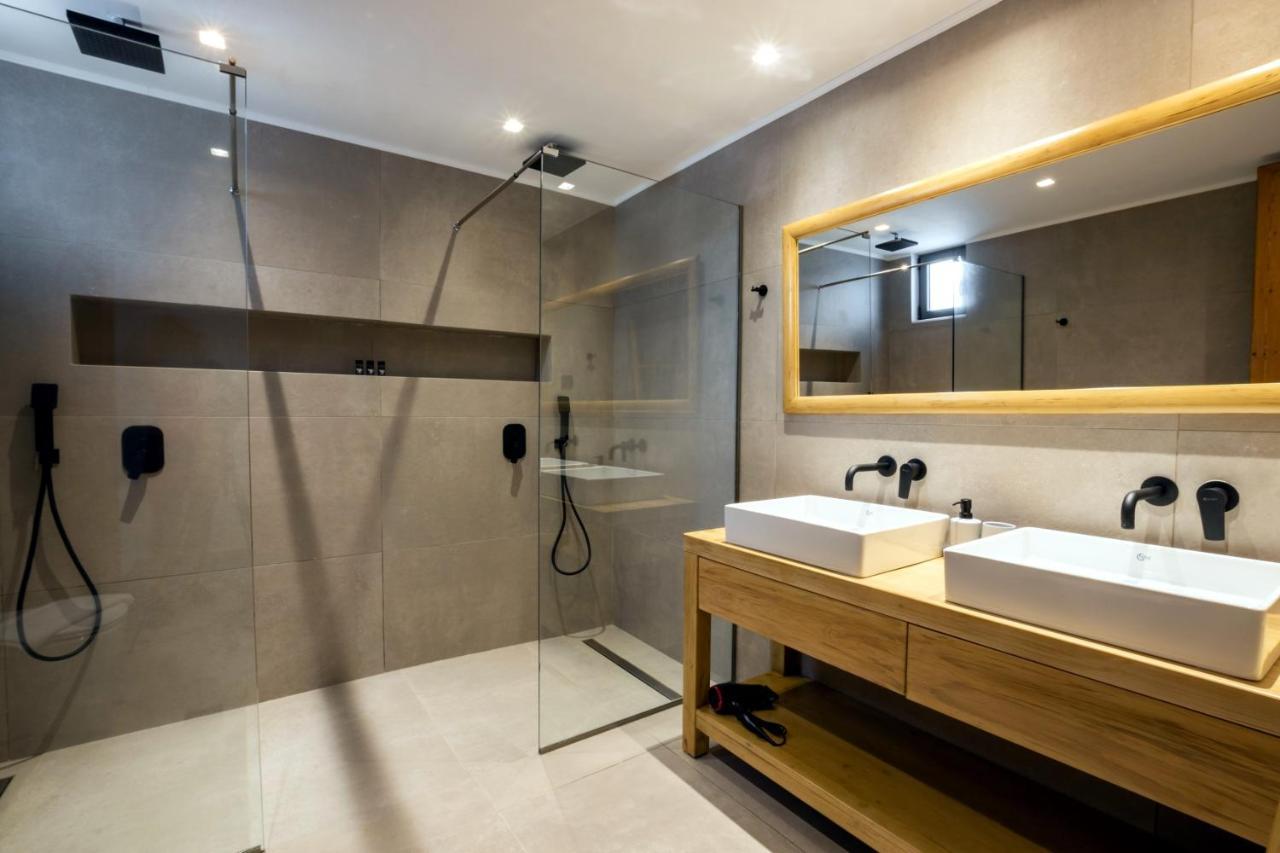 Cato Agro 5, Seafront Villa With Private Pool Afiartis Ngoại thất bức ảnh