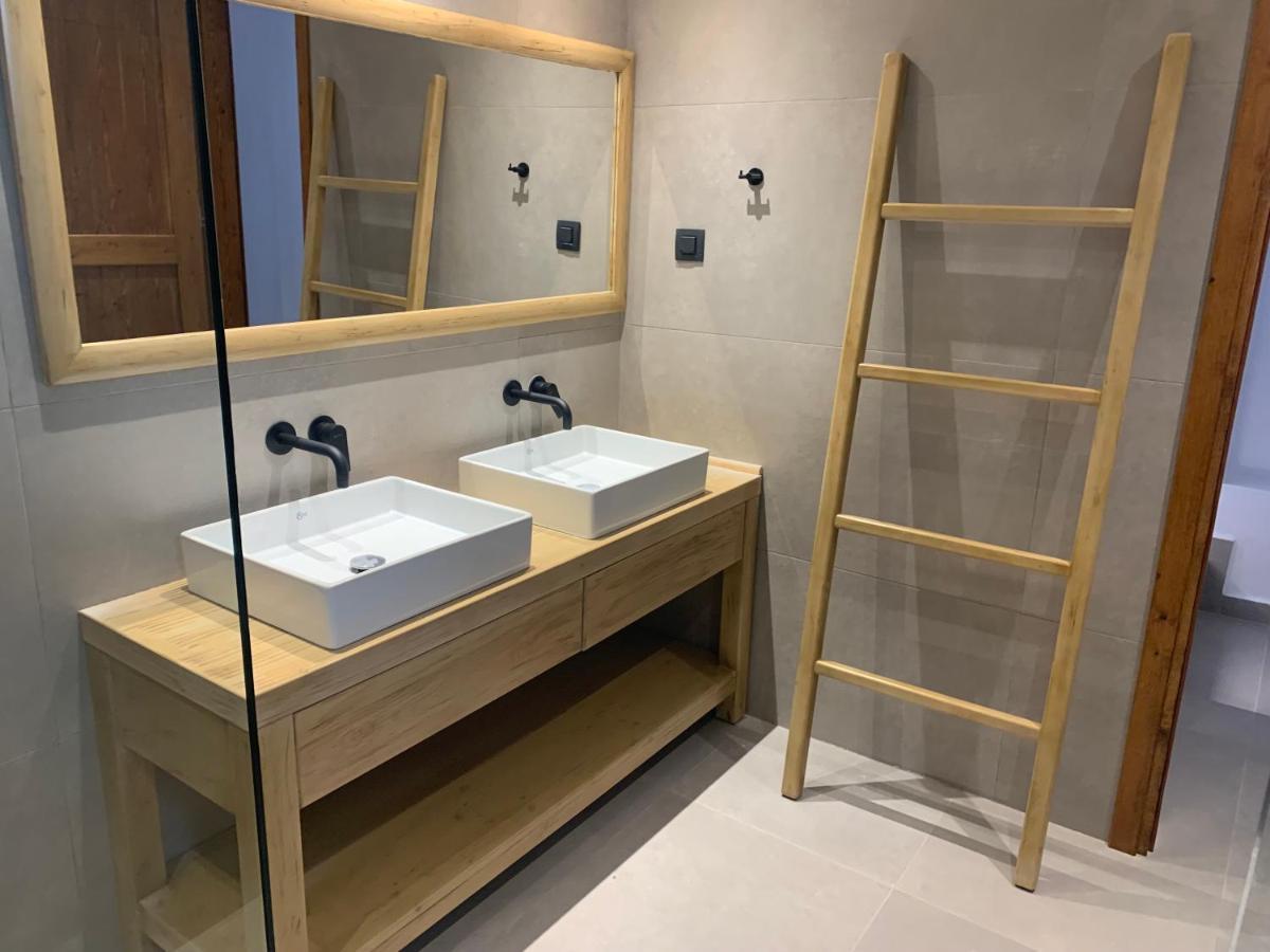 Cato Agro 5, Seafront Villa With Private Pool Afiartis Ngoại thất bức ảnh